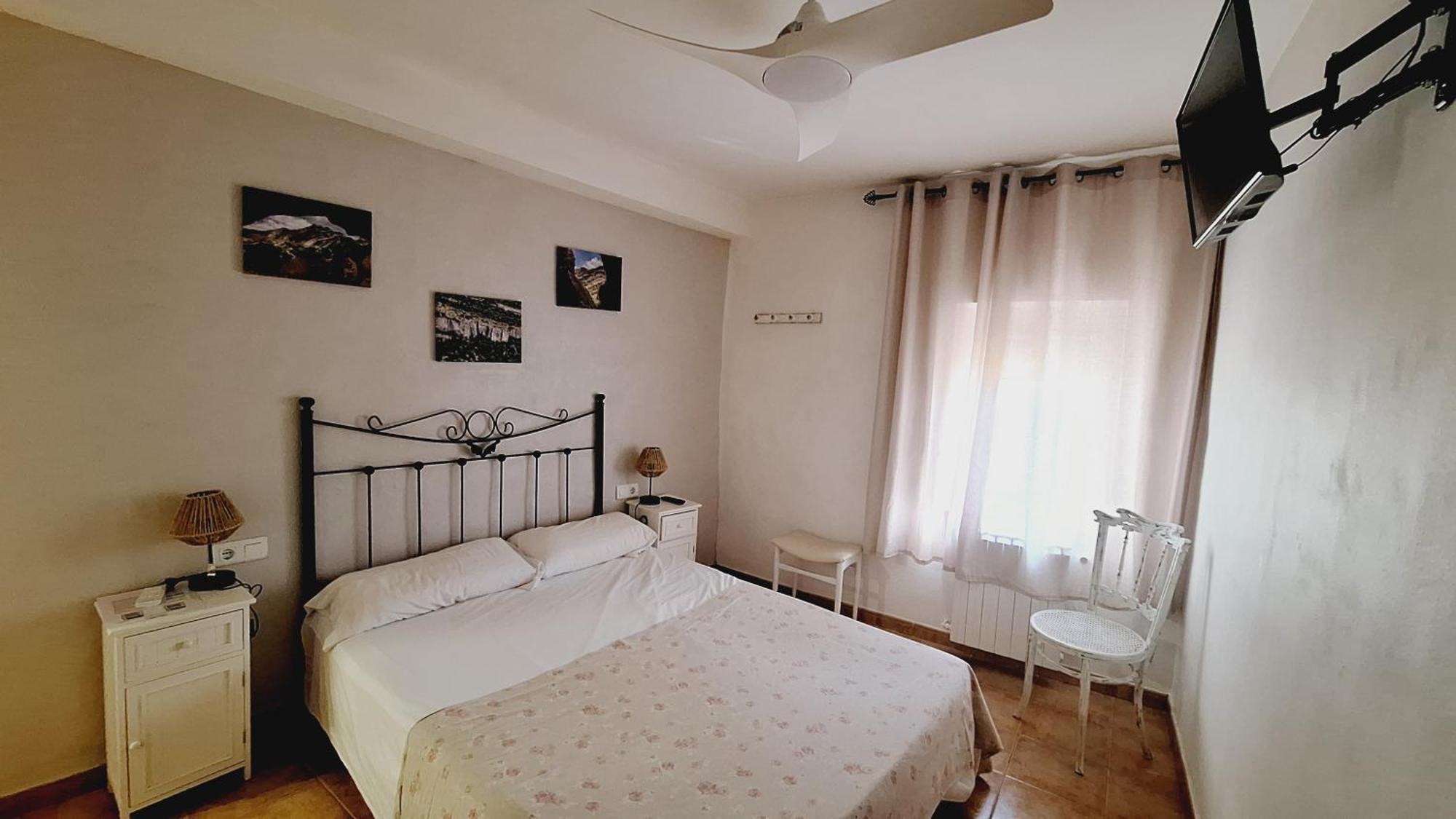 Fonda Toldra Hotell Ulldemolins Exteriör bild